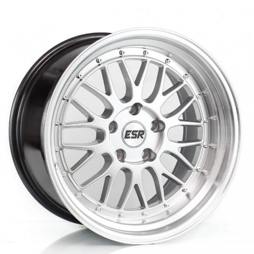 ESR SR05 Hyper Silver W/ Machined Lip - Part Number 80551422 SR05HS-ML 5X120 ESR SR05 Hyper Silver W/ Machined Lip Photo
