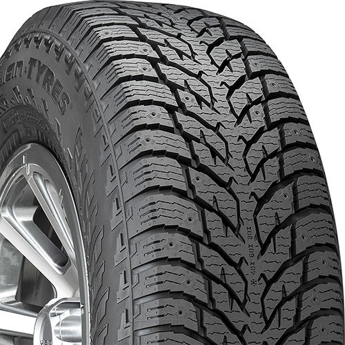 Nokian Hakkapeliitta LT3 - Part Number T430951 Nokian Hakkapeliitta LT3 Photo